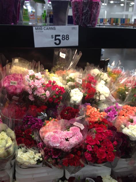 So, for secondary and filler flowers, I recommend going and buying a few stems of whats in season or on sale at the grocery store. . Sams flowers